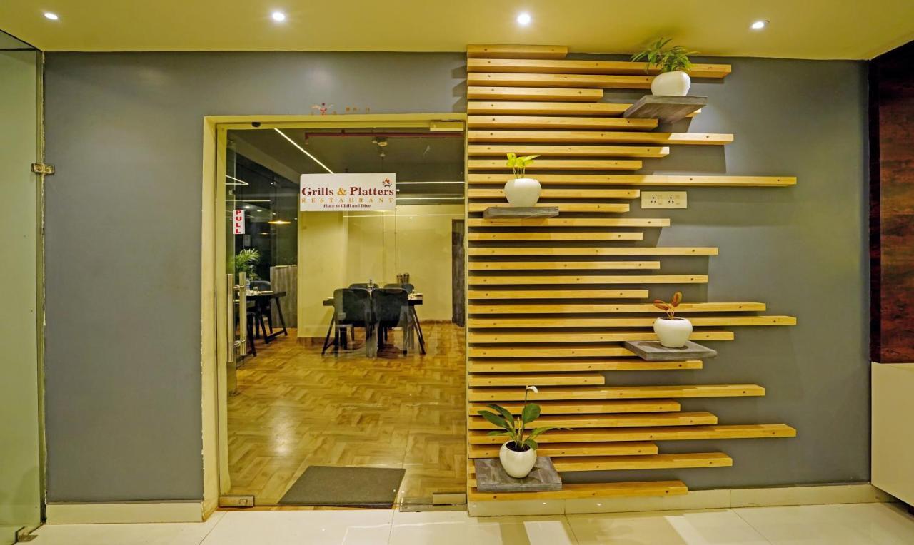 Hotel Treebo Golden Nest Bhubaneswar Esterno foto