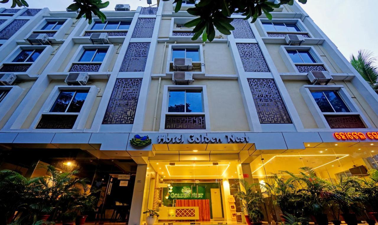 Hotel Treebo Golden Nest Bhubaneswar Esterno foto