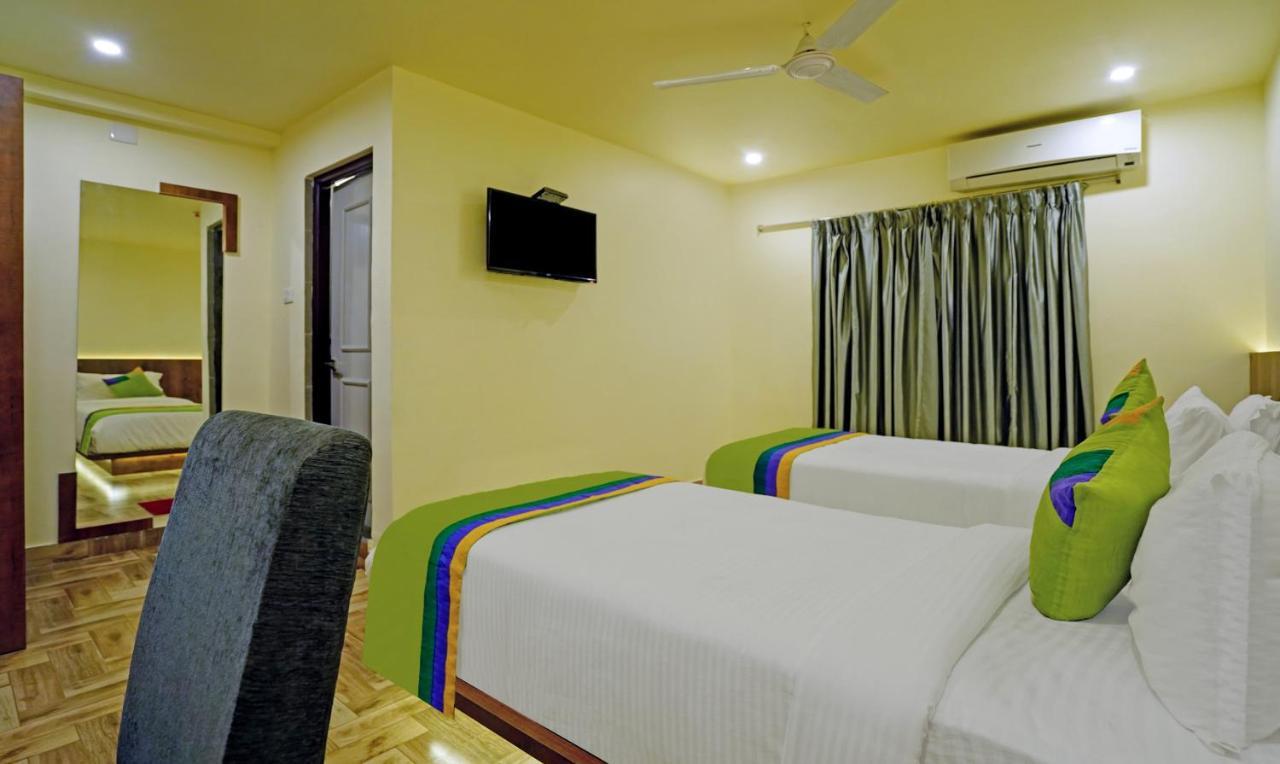 Hotel Treebo Golden Nest Bhubaneswar Esterno foto
