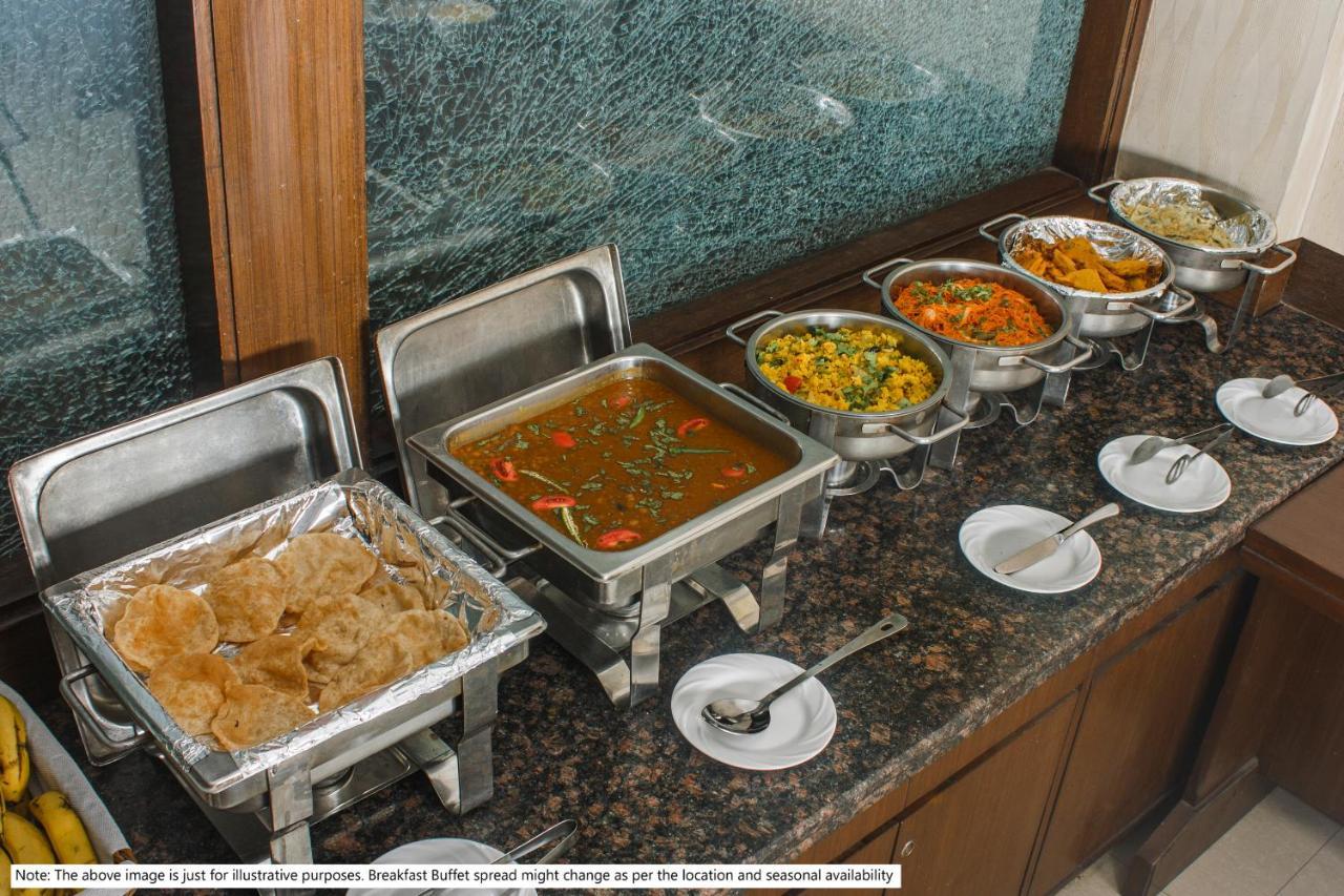 Hotel Treebo Golden Nest Bhubaneswar Esterno foto